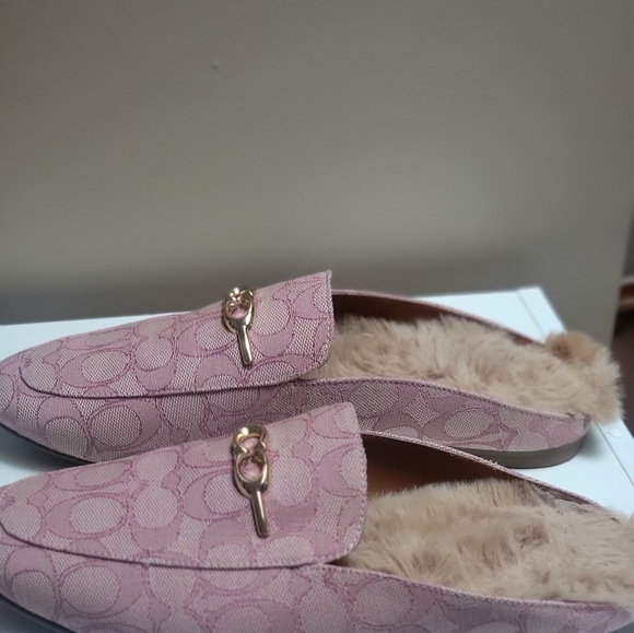 Coach Authentic Sherpa Slides - Picture 3 of 4